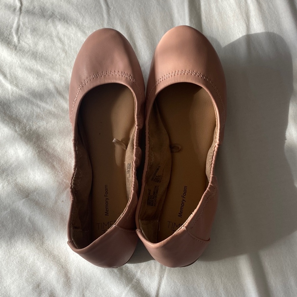 Baby pink flats size 6